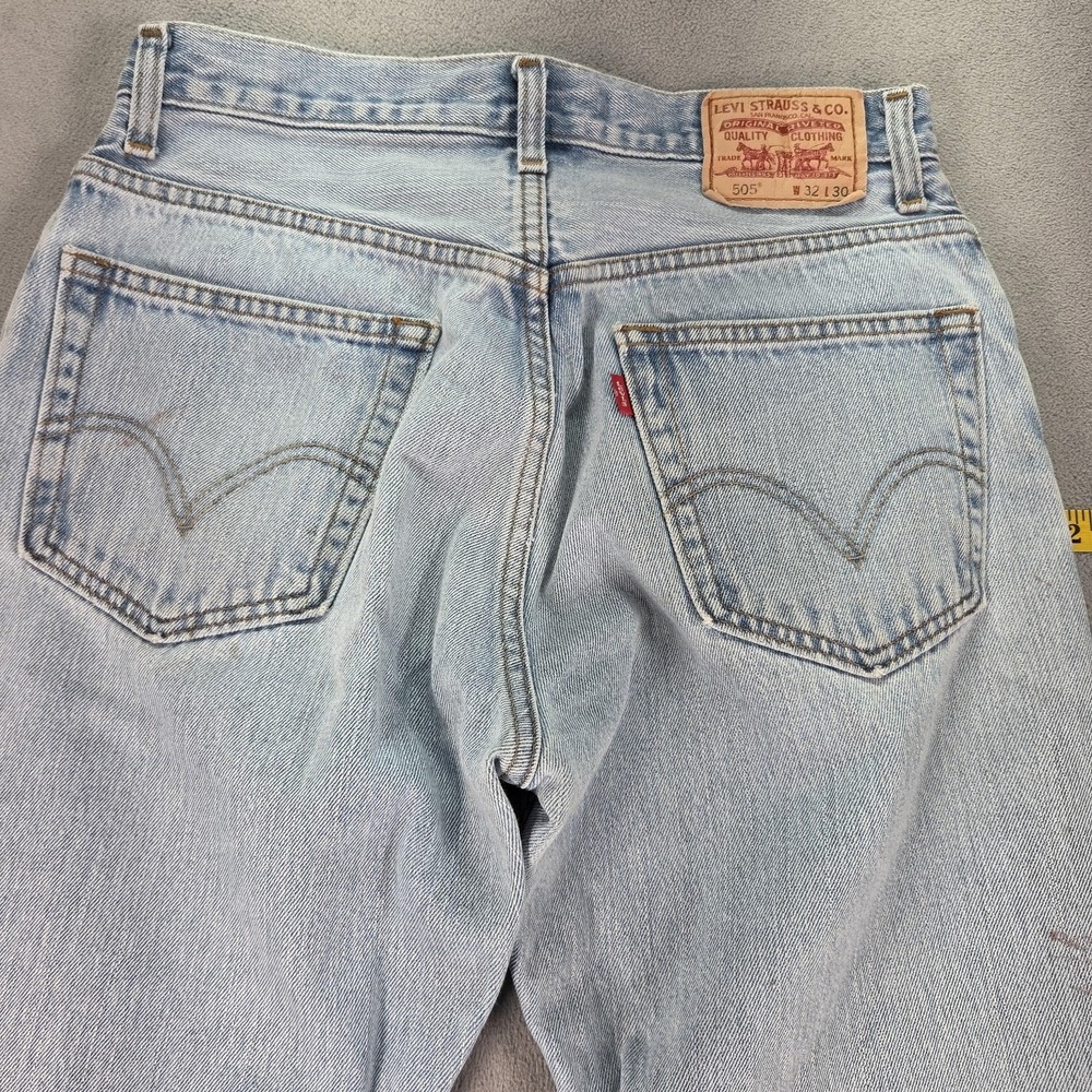 Levis 505 Jeans Mens Blue Light Wash Regular Straight Fits 30x28 - Picture 2 of 16
